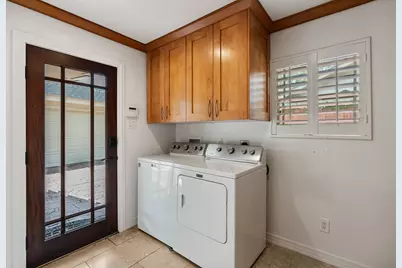 10007 Cedar Creek Drive, Houston, TX 77042 - Photo 25
