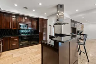 10007 Cedar Creek Dr, Houston, TX 77042 - Photo 15