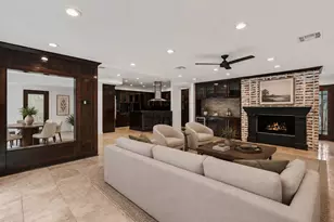 10007 Cedar Creek Dr, Houston, TX 77042 - Photo 11