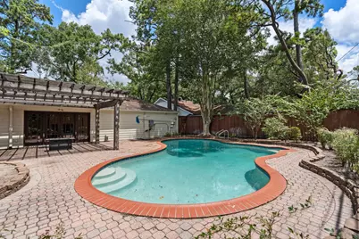 10007 Cedar Creek Drive, Houston, TX 77042 - Photo 29