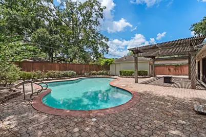 10007 Cedar Creek Drive, Houston, TX 77042 - Photo 7