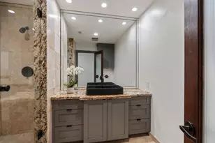 10007 Cedar Creek Dr, Houston, TX 77042 - Photo 23