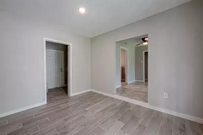 7621 Sundown Drive, Houston, TX 77028 - Photo 5
