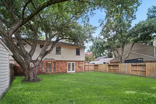 8311 Lime Springs Dr, Houston, TX 77095 - Photo 37
