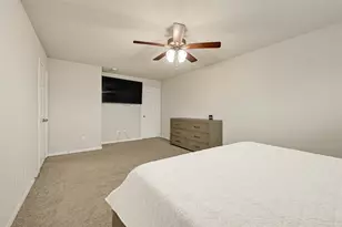 6520 Gillock Mdw Ln, Houston, TX 77048 - Photo 17