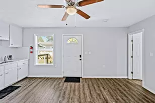 12918 Peggys Ln, Houston, TX 77015 - Photo 11