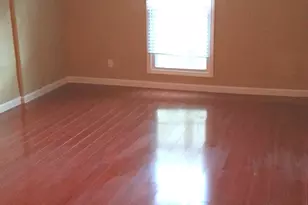 5603 Northridge Dr, Houston, TX 77033 - Photo 9