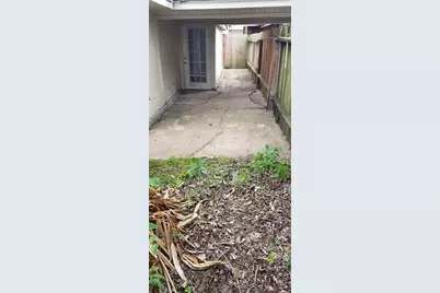 5603 Northridge Drive, Houston, TX 77033 - Photo 13