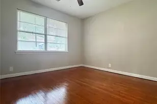 1205 Kansas Ave S, Anahuac, TX 77514 - Photo 7