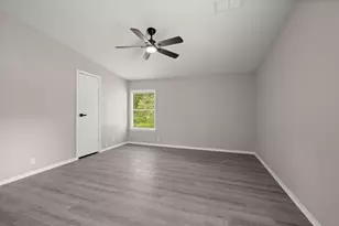 285 County Rd 388, Cleveland, TX 77328 - Photo 13