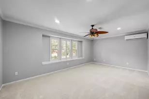 30 Village Knoll Pl, The Woodlands, TX 77381 - Photo 13