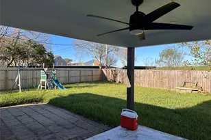 26 Lyncrest, Galveston, TX 77550 - Photo 31