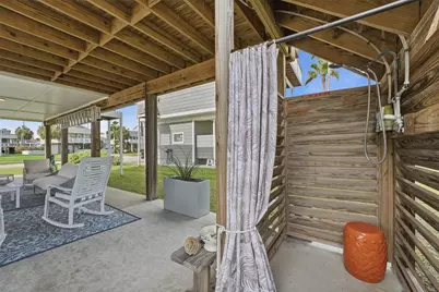 13839 Pirates Beach Boulevard, Galveston, TX 77554 - Photo 33