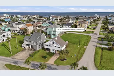 13839 Pirates Beach Boulevard, Galveston, TX 77554 - Photo 5