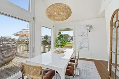 13839 Pirates Beach Boulevard, Galveston, TX 77554 - Photo 9