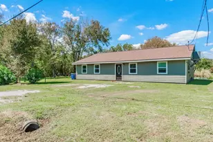 1910 Duncan Dr, Oyster Creek, TX 77541 - Photo 3