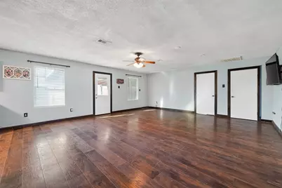1910 Duncan Drive, Oyster Creek, TX 77541 - Photo 11