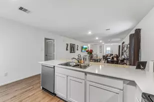 4146 Oakland Vw St, Baytown, TX 77521 - Photo 9