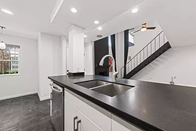 5524 Beverlyhill Street #2, Houston, TX 77056 - Photo 23