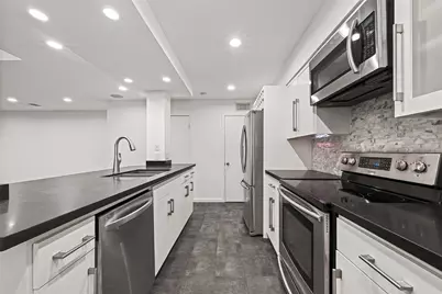 5524 Beverlyhill Street #2, Houston, TX 77056 - Photo 19