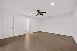 5524 Beverly Hill St, Houston, TX 77056 - Photo 39