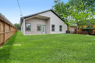 708 S Carroll St, La Porte, TX 77571 - Photo 15