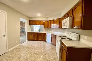 2406 Whitman Way Dr, Friendswood, TX 77546 - Photo 9