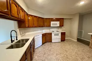 2406 Whitman Way Dr, Friendswood, TX 77546 - Photo 11