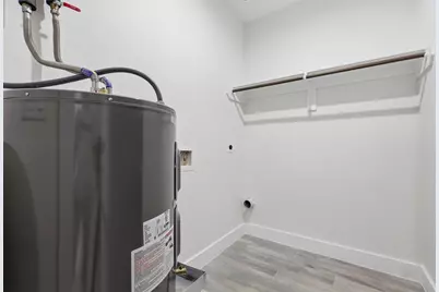 9925 Fillmore Street, Houston, TX 77029 - Photo 9