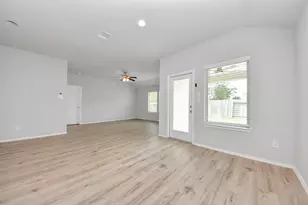 3305 Jagged Crow Ln, Conroe, TX 77301 - Photo 5