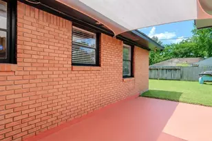 4701 W 43rd St, Houston, TX 77092 - Photo 11