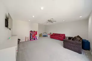 5434 Valkeith Dr, Houston, TX 77096 - Photo 15