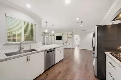 5434 Valkeith Drive, Houston, TX 77096 - Photo 11