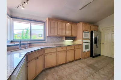 5437 Loch Lomond Drive, Houston, TX 77096 - Photo 17