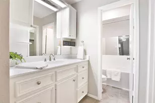 5005 Georgi Ln, Houston, TX 77092 - Photo 13
