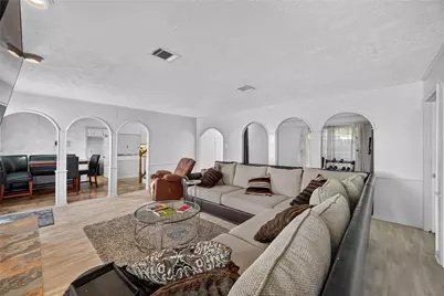 8111 Ivan Reid Drive, Houston, TX 77040 - Photo 15