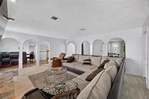 8111 Ivan Reid Dr, Houston, TX 77040 - Photo 15