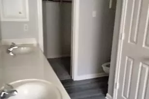 208 Canterbury Dr, Conroe, TX 77303 - Photo 3