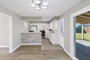 6851 Drewlaine Fields Ln, Katy, TX 77449 - Photo 9