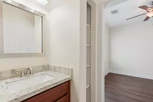 902 W 20th St, Houston, TX 77008 - Photo 31