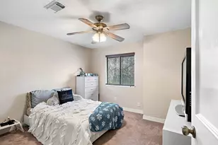 22 E Willowwood Ct, The Woodlands, TX 77381 - Photo 15