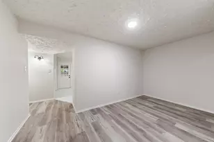 9230 Baronsmede Dr, Houston, TX 77083 - Photo 13