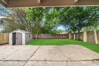 9230 Baronsmede Drive, Houston, TX 77083 - Photo 25