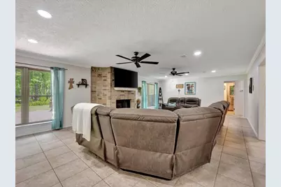 408 W Eucalyptus Street, Village Mills, TX 77663 - Photo 15