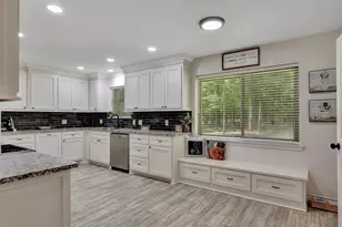 408 W Eucalyptus St, Village Mills, TX 77663 - Photo 19