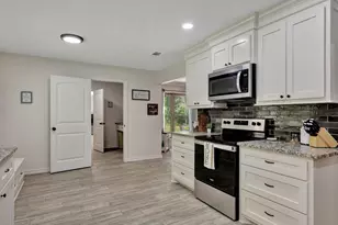 408 W Eucalyptus St, Village Mills, TX 77663 - Photo 17