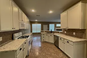 2115 Hollyfield Ln, Katy, TX 77493 - Photo 13