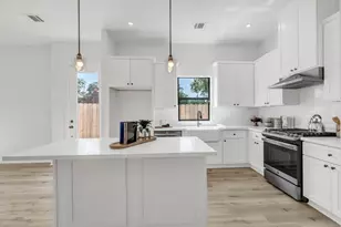311 Tennessee St, Houston, TX 77029 - Photo 7