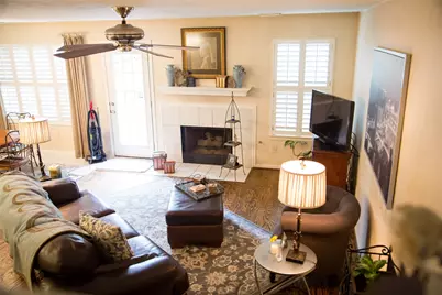 31 N Walden Elms Circle, The Woodlands, TX 77382 - Photo 3