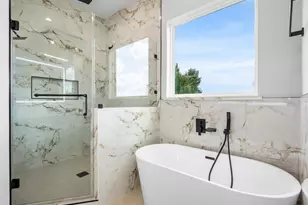 120 Estelle St, Houston, TX 77003 - Photo 33
